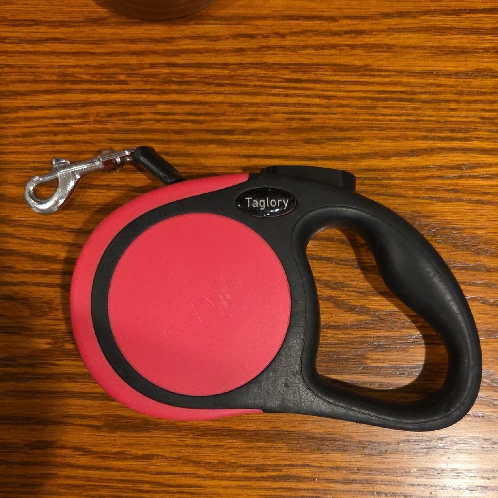 Retractable Dog Leash - Pink and Black